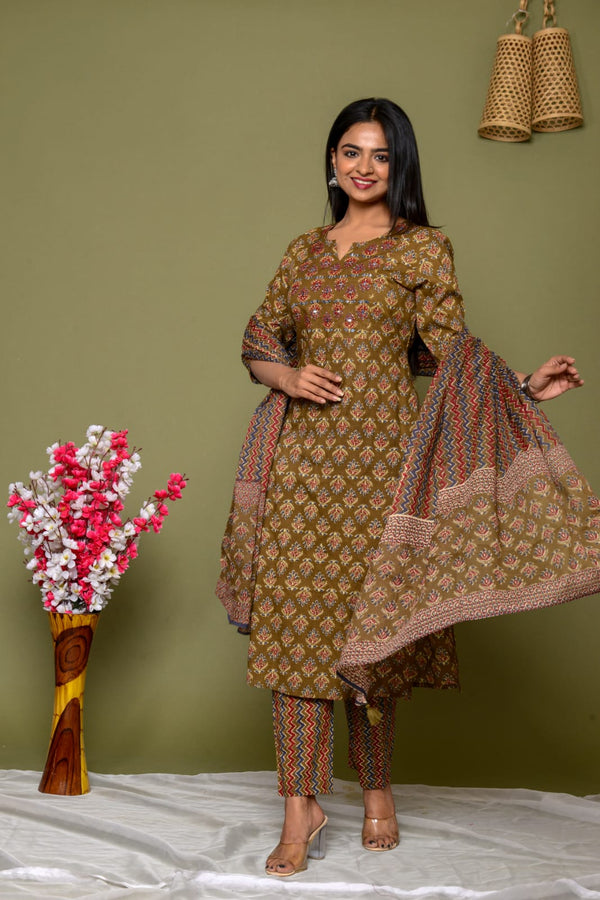 Mehndi Bloom – Printed Pure Cotton Suit Set