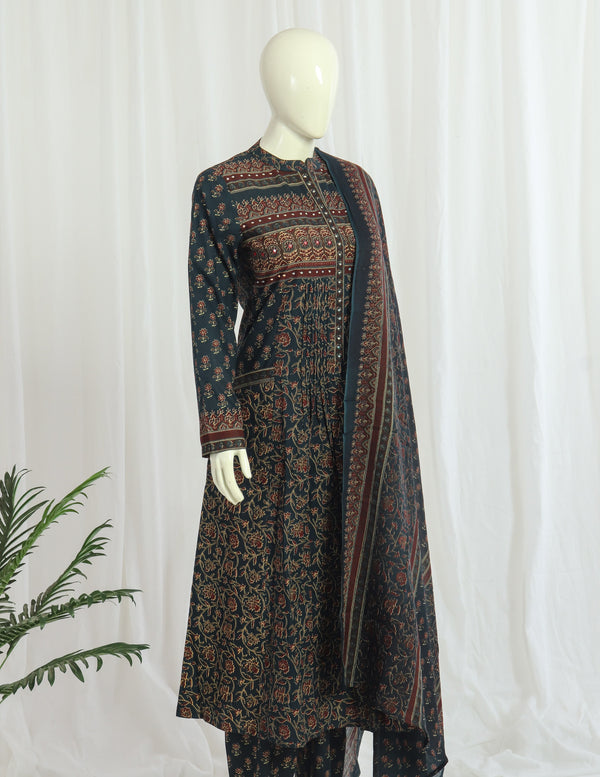Saanjh Midnight Blue Mughal Motif Suit